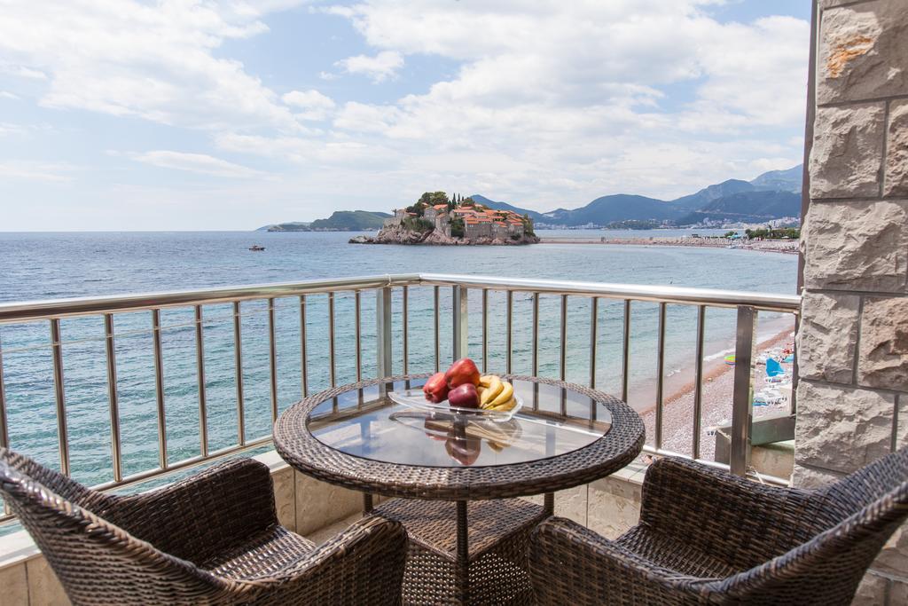 Apartments Lungo Mare Sveti Stefan Exterior photo